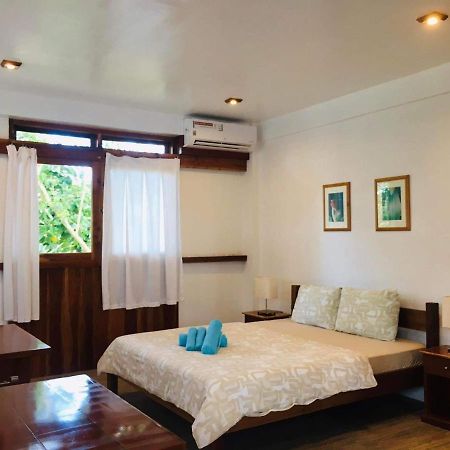 Pahiluna Guesthouse بنغلاو المظهر الخارجي الصورة