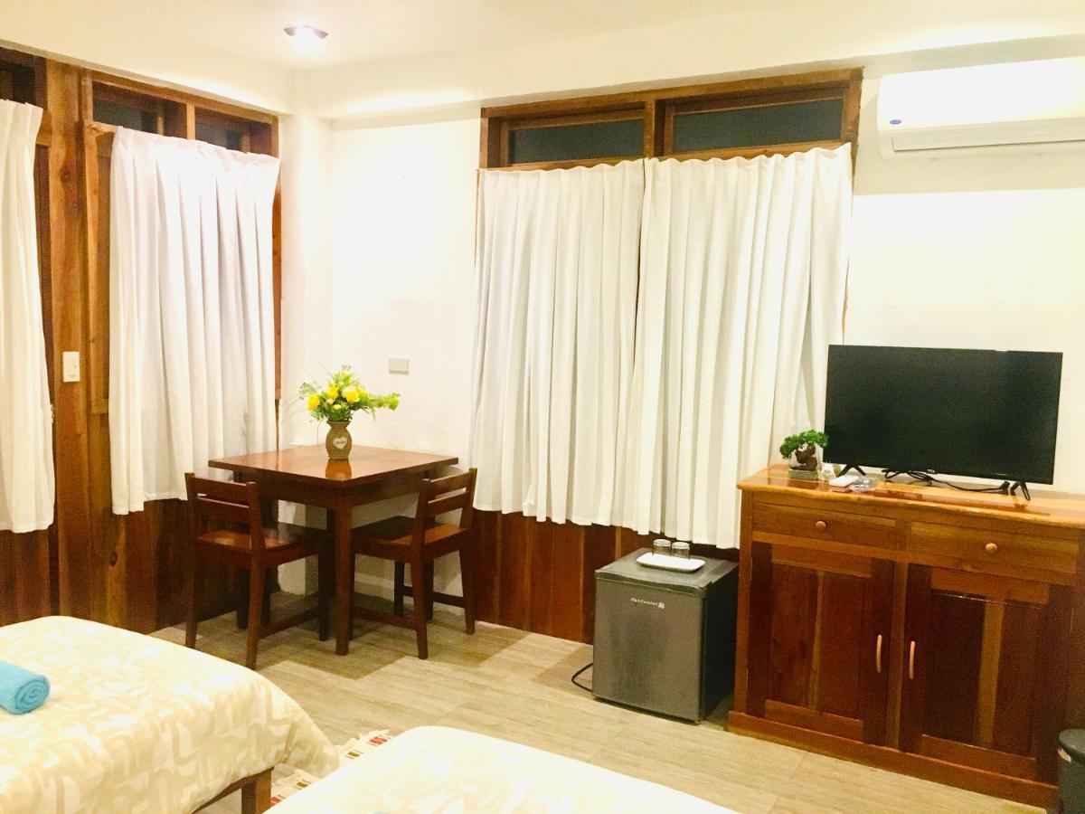 Pahiluna Guesthouse بنغلاو المظهر الخارجي الصورة