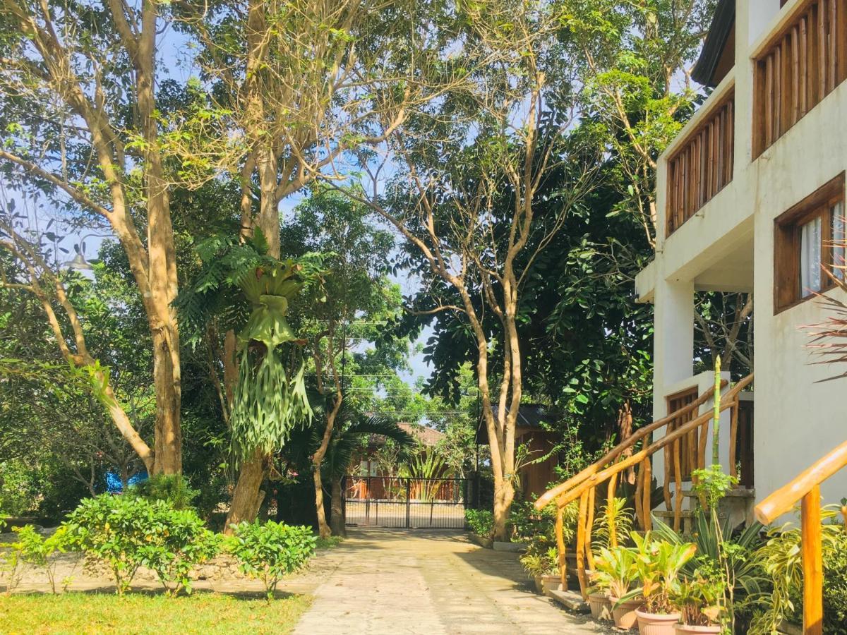 Pahiluna Guesthouse بنغلاو المظهر الخارجي الصورة