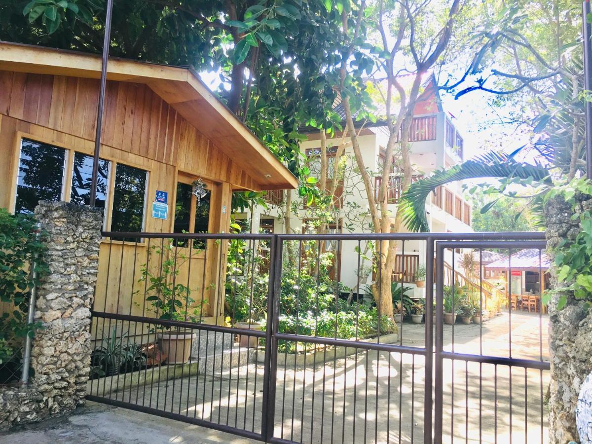 Pahiluna Guesthouse بنغلاو المظهر الخارجي الصورة