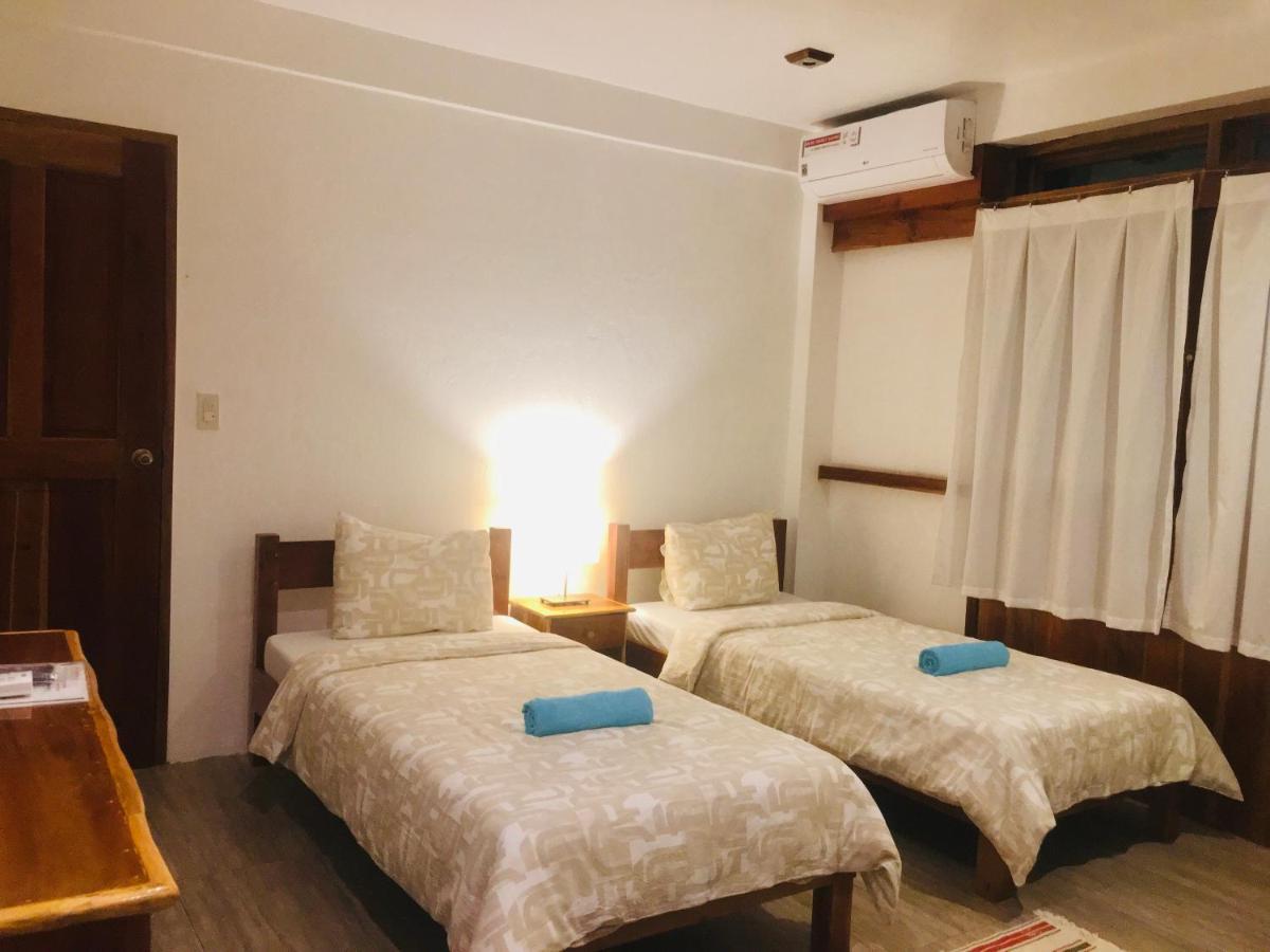 Pahiluna Guesthouse بنغلاو المظهر الخارجي الصورة