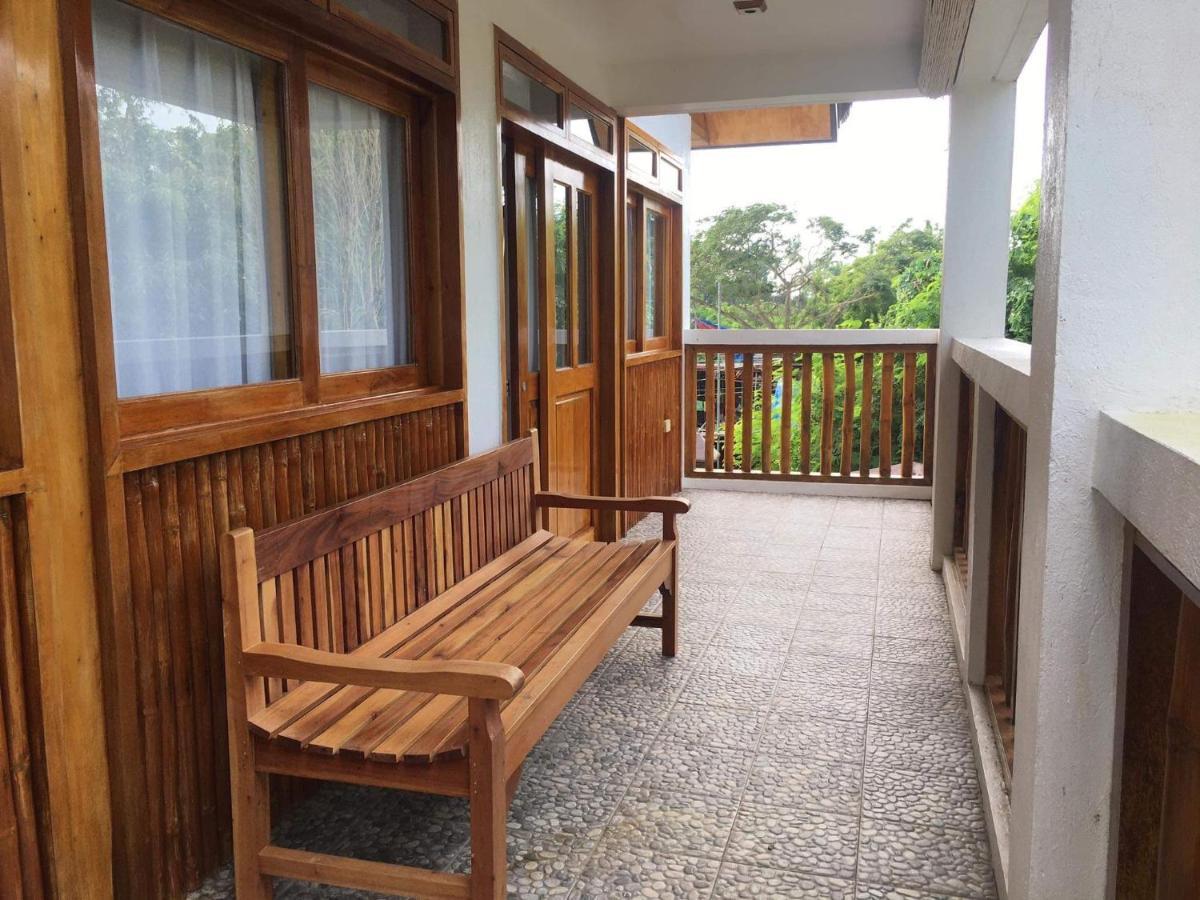 Pahiluna Guesthouse بنغلاو المظهر الخارجي الصورة