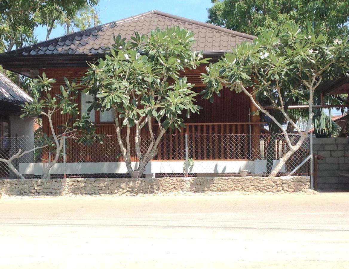 Pahiluna Guesthouse بنغلاو المظهر الخارجي الصورة