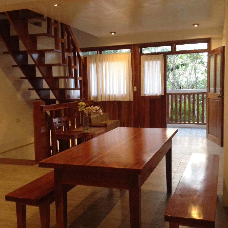 Pahiluna Guesthouse بنغلاو المظهر الخارجي الصورة
